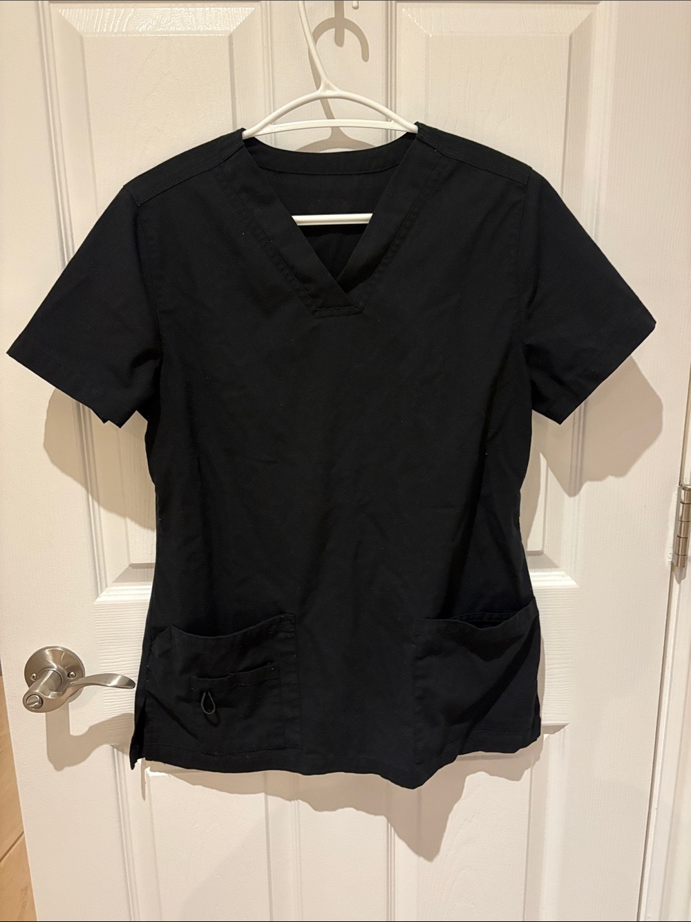 Black V-Neck Women's Scrub Top - Unbranded